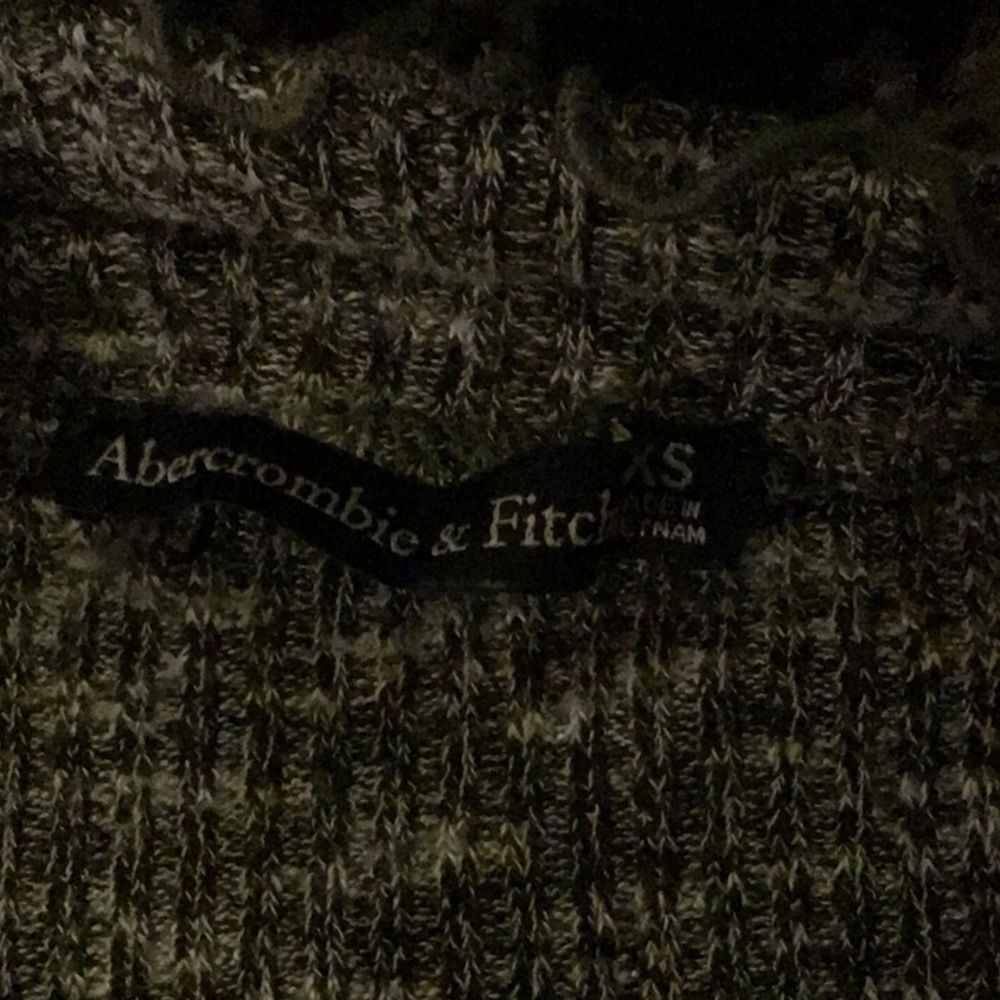 turtle neck - Picture 3 of 3